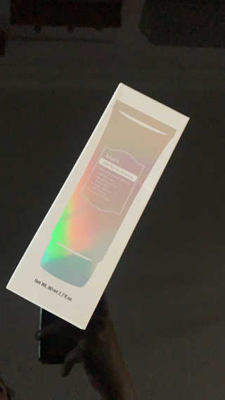 소프트 에어리 UV 에센스 SPF 50 PA ++++ — 4.5점을 준 리뷰어가 2019년 3월 올린 사용 사진
