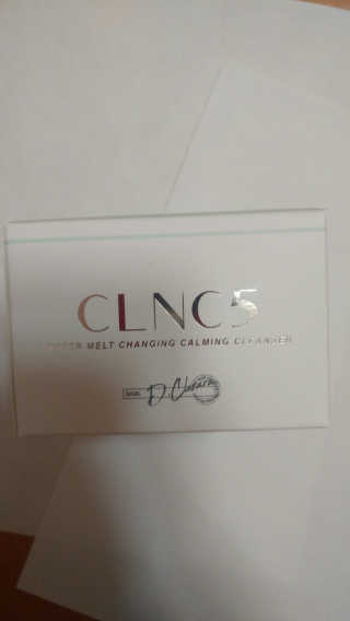 CLNC5 워터 멜트 체인징 클렌저 — 4점을 준 리뷰어가 2018년 8월 올린 사용 사진