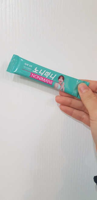 정찬우 꽐라만시 [띵보몰]건강환 습관 노니마니 스틱 1Box — 3점을 준 리뷰어가 2019년 5월 올린 사용 사진