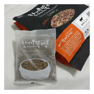 [펫토리아] 맛도 영양도 BEST 한끼뚝딱 강아지 사료 — 5점을 준 리뷰어가 2018년 12월 올린 사용 사진