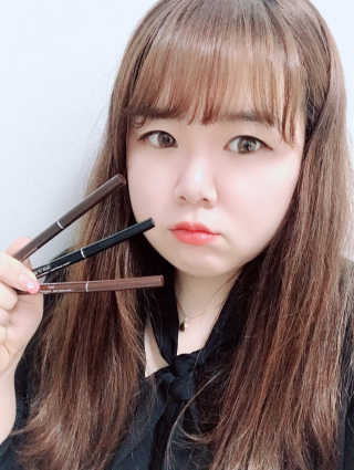 우드버리 1.5mm 스키니 젤 아이라이너 — 4.5점을 준 리뷰어가 2019년 5월 올린 사용 사진