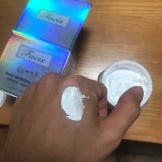 파시스 올인원 진주 화이트닝 크림 100ml — 5점을 준 리뷰어가 2019년 2월 올린 사용 사진