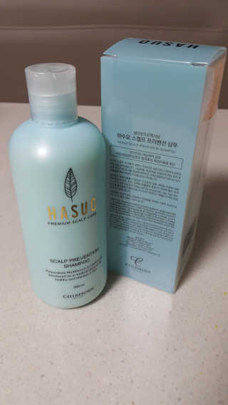 셀리본 하수오 내츄럴 프리벤션 탈모관리 샴푸 300ml — 4점을 준 리뷰어가 2019년 11월 올린 사용 사진