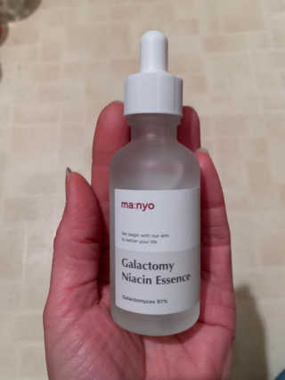 [마녀 공장] 발가락 토미 니아신 에센스 50ml — 5점을 준 리뷰어가 2019년 4월 올린 사용 사진