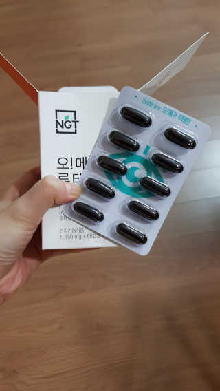 네츄럴굿띵스 오!메가루테인 60일분 — 3.33점을 준 리뷰어가 2018년 5월 올린 사용 사진