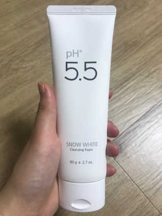 포므시 스노우화이트클렌징폼pH5.5 — 5점을 준 리뷰어가 2019년 7월 올린 사용 사진