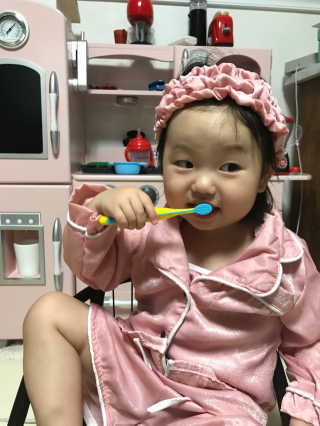 달곰이 어린이 치약+어린이 칫솔 SET — 4점을 준 리뷰어가 2017년 6월 올린 사용 사진