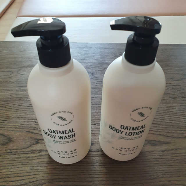 내추럴 촉촉  오트밀 바디워시 500ml 리뷰 사진
