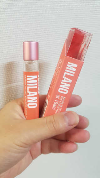 더블유드레스룸 롤 온 퍼퓸EDT 10ml — 4.67점을 준 리뷰어가 2018년 10월 올린 사용 사진