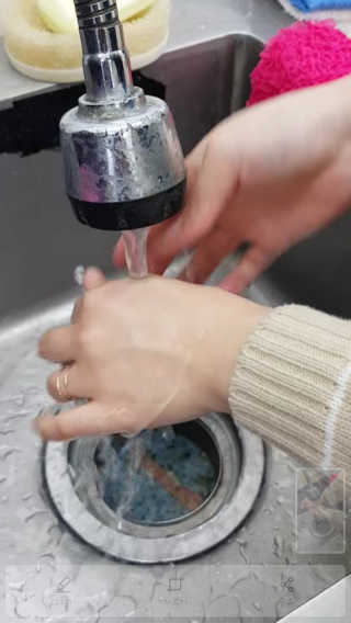 아크웰 아크네 클리어링 딥 클렌징 폼 — 5점을 준 리뷰어가 2018년 11월 올린 사용 사진