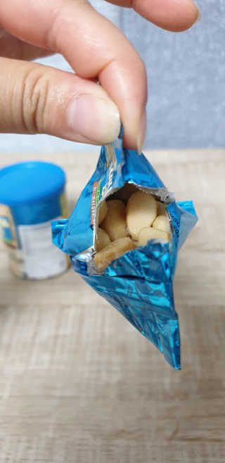 마우나로아 드라이 씨솔트 마카다미아 캔 127G — 5점을 준 리뷰어가 2019년 8월 올린 사용 사진