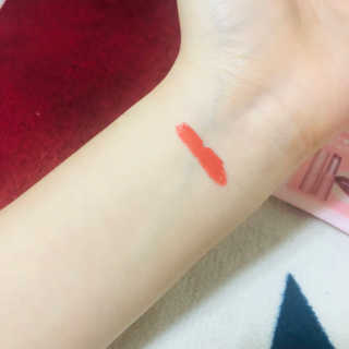[블랙루즈] 에어 핏 벨벳 틴트3 택1+랜덤1 — 5점을 준 리뷰어가 2019년 3월 올린 사용 사진