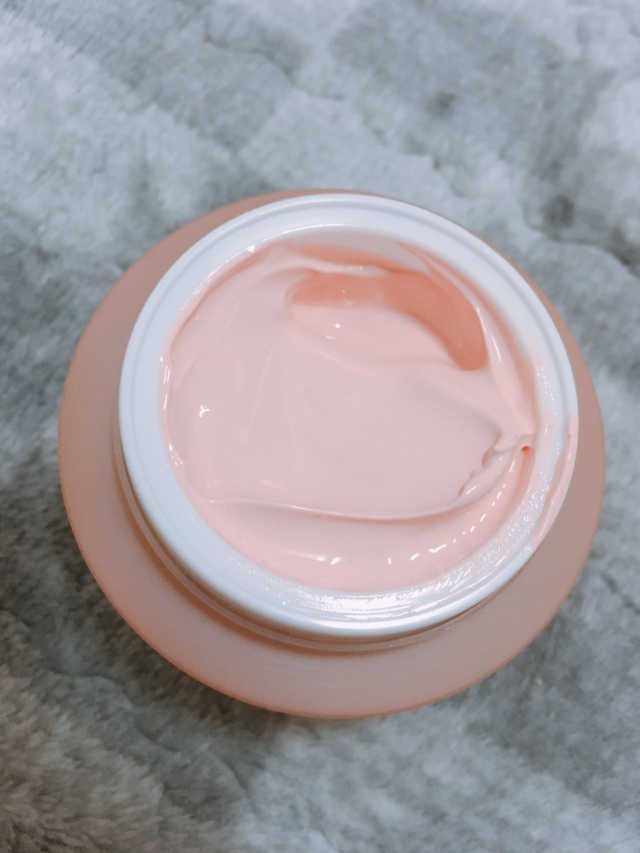 로지 릴리프 톤업 크림 리뷰 사진