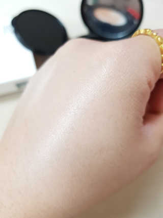 리하셀 아우라 쿠션 팩트 21호,23호 SPF50+ PA++++ — 4점을 준 리뷰어가 2019년 10월 올린 사용 사진