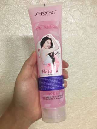 줌마들도 인정한 샤카트 페이스앤바디 필링젤 310ml — 4.5점을 준 리뷰어가 2018년 4월 올린 사용 사진