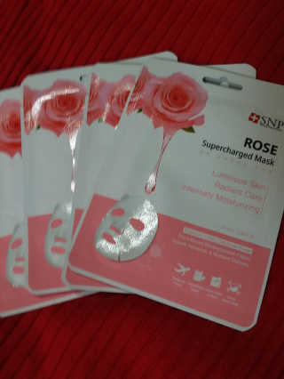 SNP Supercharged Mask_Rose Centifoli Flower — 4.5점을 준 리뷰어가 2019년 1월 올린 사용 사진