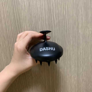 다슈코리아 다슈 단백질 한방 두피 골드 샴푸 500ml +샴푸브러쉬 — 4점을 준 리뷰어가 2020년 1월 올린 사용 사진