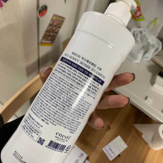 (주)에네스티 믹스베리 단백질 폭탄 샴푸 1000g — 5점을 준 리뷰어가 2019년 11월 올린 사용 사진