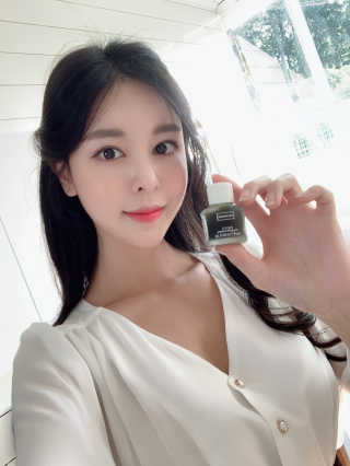 아로마피츠 나튜로덤[트러블 스팟 앰플] — 5점을 준 리뷰어가 2019년 8월 올린 사용 사진