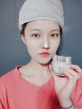 파시스 올인원 진주 화이트닝 크림 100ml — 4점을 준 리뷰어가 2019년 5월 올린 사용 사진