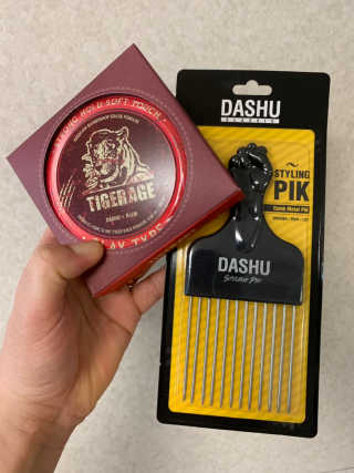 다슈코리아 다슈 클래식 타이거 레이지 수성 포마드 — 4.5점을 준 리뷰어가 2019년 2월 올린 사용 사진