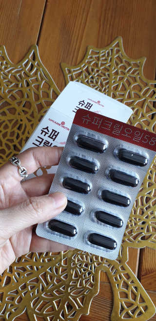 메이준뉴트리 슈퍼 크릴 오일58 1000mg x 30캡슐 — 4점을 준 리뷰어가 2020년 2월 올린 사용 사진