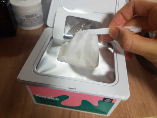어웨이크 뽑아쓰는 3분 토너마스크팩 리뷰 사진
