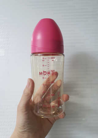 유비맘 PPSU 젖병 노꼭지_260ml_컬러 랜덤 발송 — 5점을 준 리뷰어가 2020년 3월 올린 사용 사진