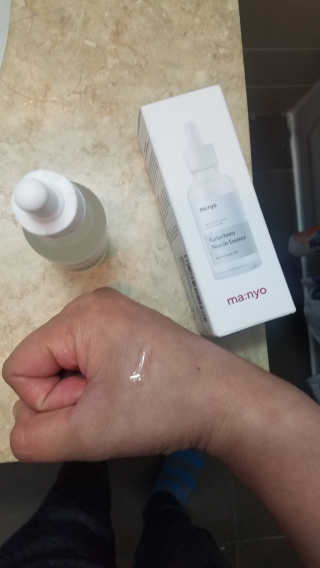 [마녀 공장] 발가락 토미 니아신 에센스 50ml — 5점을 준 리뷰어가 2019년 4월 올린 사용 사진