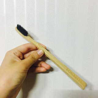 보나비츠 밤부 시나몬 & 바닐라 칫솔 — 4.5점을 준 리뷰어가 2017년 8월 올린 사용 사진