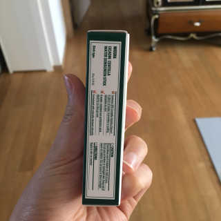 [미샤] 시카딘 센텔라 물스틱 선 SPF 50+ PA++++ — 5점을 준 리뷰어가 2019년 4월 올린 사용 사진
