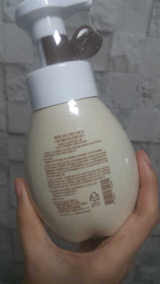에이밀 슈퍼 그레인 버블 폼 200ml — 4.5점을 준 리뷰어가 2019년 9월 올린 사용 사진