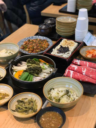 미스터시래기_수원점 [미스터시래기_수원]시래기샤브샤브와 꼬막무침2인SET — 4.5점을 준 리뷰어가 2019년 1월 올린 사용 사진