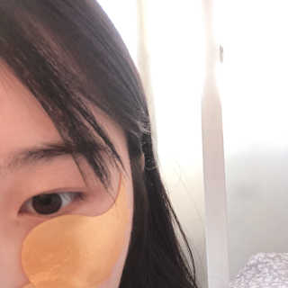푸츄푸츄 Real repair skin cell premium patch — 4.5점을 준 리뷰어가 2018년 10월 올린 사용 사진
