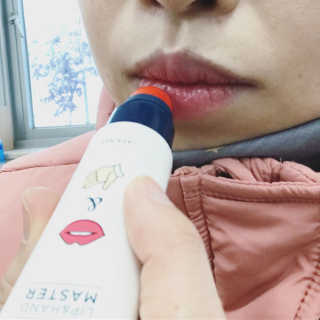 포렌코즈 립핸드 마스터 — 4.67점을 준 리뷰어가 2017년 11월 올린 사용 사진