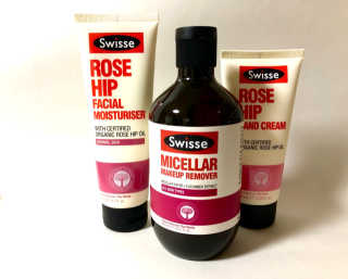 SWISSE 스위스 미셀라 메이크업 리무버 — 4.5점을 준 리뷰어가 2019년 12월 올린 사용 사진