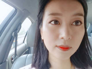 [블랙루즈] 펄블리 아이 글리터 4종 중 택 1 — 3점을 준 리뷰어가 2019년 8월 올린 사용 사진