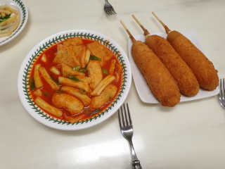 잠실맛집,홍코너떡볶이가우리집에[옛날맛,짜장맛옵션] — 5점을 준 리뷰어가 2019년 12월 올린 사용 사진
