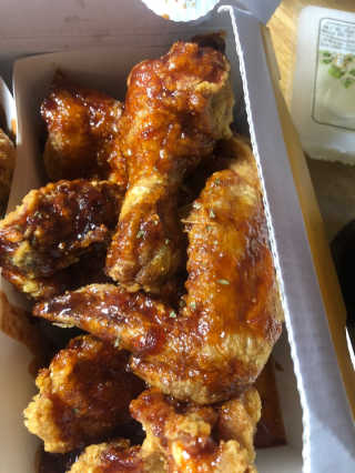 [치킨마루]-  빠사칸레드 + 콜라 500ml — 5점을 준 리뷰어가 2019년 5월 올린 사용 사진