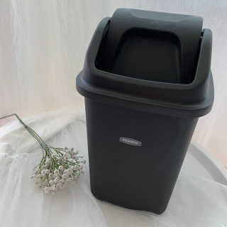 창신리빙 프랑코 퍼블릭 스윙 휴지통 10L, 25L, 35L — 5점을 준 리뷰어가 2019년 9월 올린 사용 사진