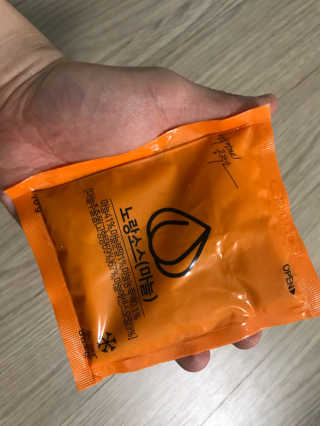 행복먹거리공작소 맥족. 맥주에 빠진 족발 550g + 마늘소스 70g — 4점을 준 리뷰어가 2020년 3월 올린 사용 사진