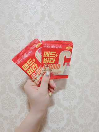 매드비타C 1000 — 3.5점을 준 리뷰어가 2019년 4월 올린 사용 사진