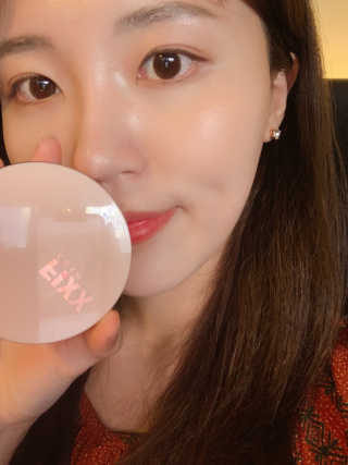쏘내추럴 밀착 착붙 픽스쿠션 — 5점을 준 리뷰어가 2019년 8월 올린 사용 사진