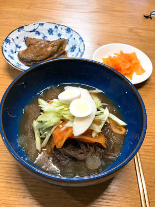 유천냉면 유천 비빔냉면 2인분+메밀지짐만두 280g — 5점을 준 리뷰어가 2018년 6월 올린 사용 사진