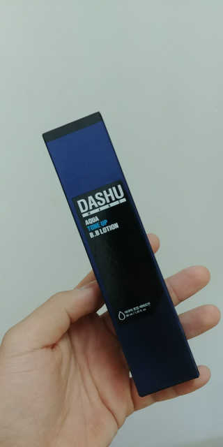 다슈코리아 다슈 맨즈 톤 업 비비로션 40ml — 3.67점을 준 리뷰어가 2018년 6월 올린 사용 사진