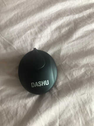 다슈코리아 다슈 단백질 한방 두피 골드 샴푸 500ml +샴푸브러쉬 — 5점을 준 리뷰어가 2019년 10월 올린 사용 사진