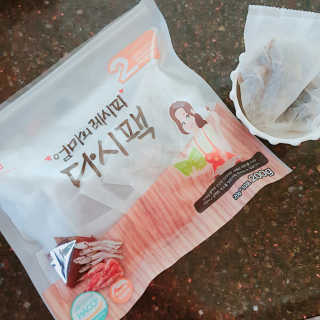 육수명인 엄마의 레시피 다시팩 2번 — 5점을 준 리뷰어가 2019년 5월 올린 사용 사진