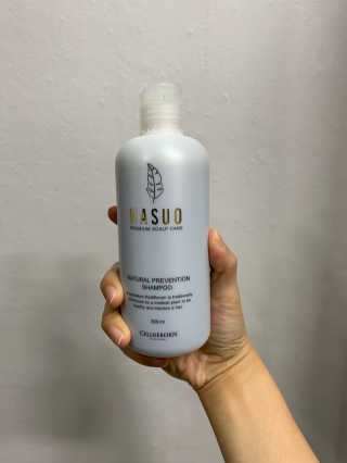 셀리본 하수오 내츄럴 프리벤션 탈모관리 샴푸 300ml — 5점을 준 리뷰어가 2019년 11월 올린 사용 사진