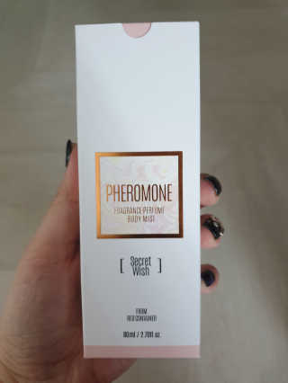 레드컨테이너 페로몬향 퍼퓸 바디미스트 80ml — 5점을 준 리뷰어가 2020년 2월 올린 사용 사진