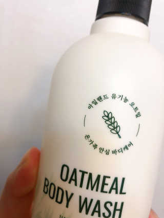 (주)에네스티 내추럴 촉촉  오트밀 바디워시 500ml — 4.5점을 준 리뷰어가 2020년 3월 올린 사용 사진
